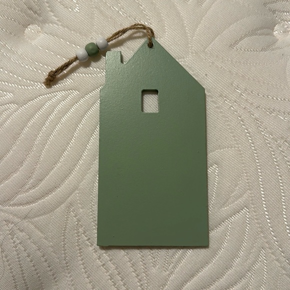 decor - Picture 2 of 2